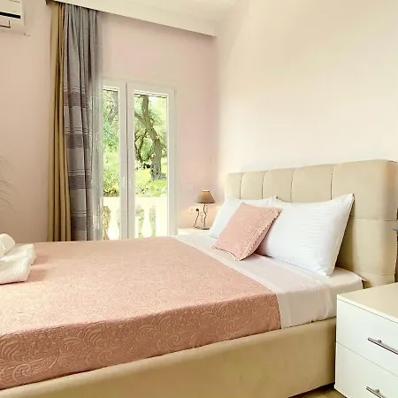 Nissaki Sunlight - New Above The Beach Holiday home Nisaki (Corfu)